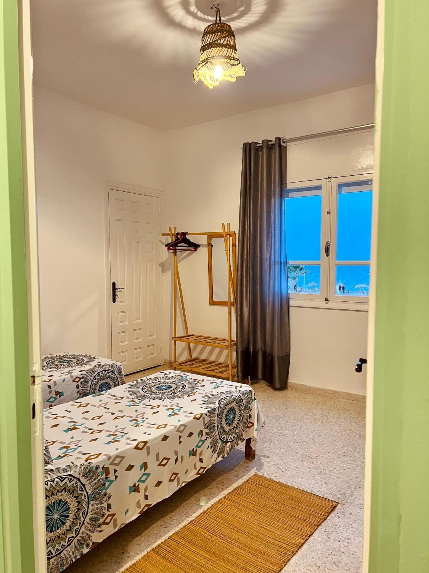 Appartement Vue De Mer Pied Dans L'Eau Gabes Exterior foto